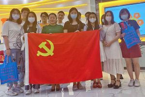 用“热血”传递爱心，开云手机客户端_开云(中国)官方集团开展爱心献血活动