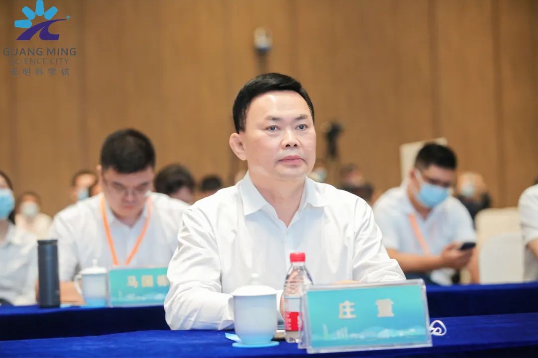 开云手机客户端_开云(中国)官方董事长庄重：科技先行，争做“智慧人居”领头人